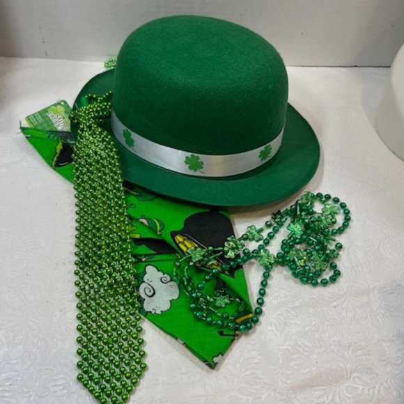 St Patrick's Day Hat, Tie, Bandana, Beads, Green Rubber Bracelet Package Lot - Picture 3 of 13